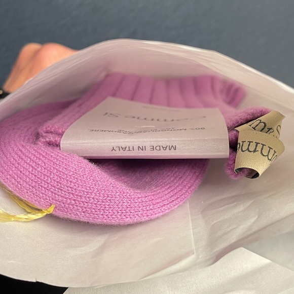 NEW Comme Si Cashmere socks in Lilac. UNISEX - Picture 7 of 7